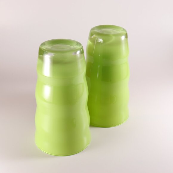 Rio by Dansk Flat Tumblers Lime Green Wavy Ripple Blown Glass 16 oz Set of Two - Picture 4 of 4